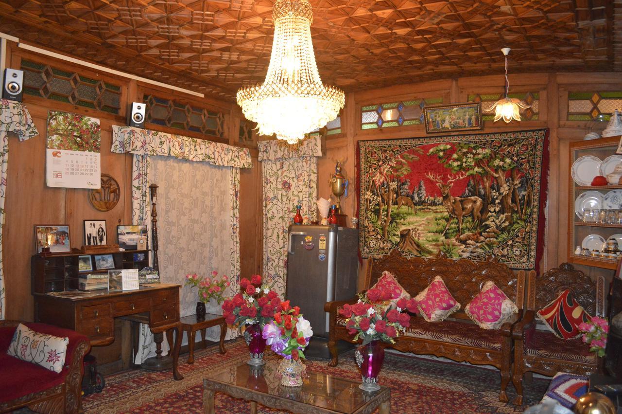 Lake Palace Group Of House Boats Srīnagar Екстериор снимка