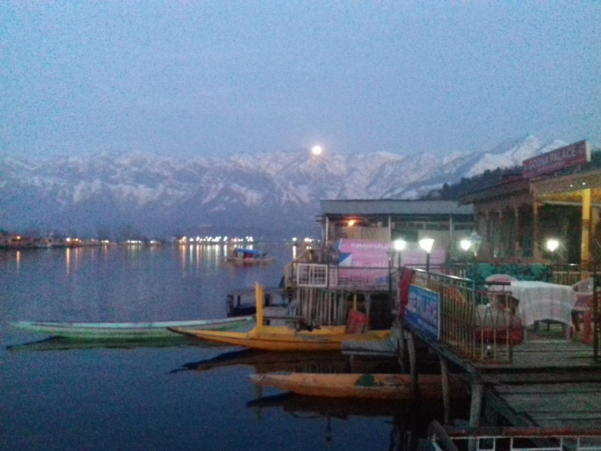 Lake Palace Group Of House Boats Srīnagar Екстериор снимка