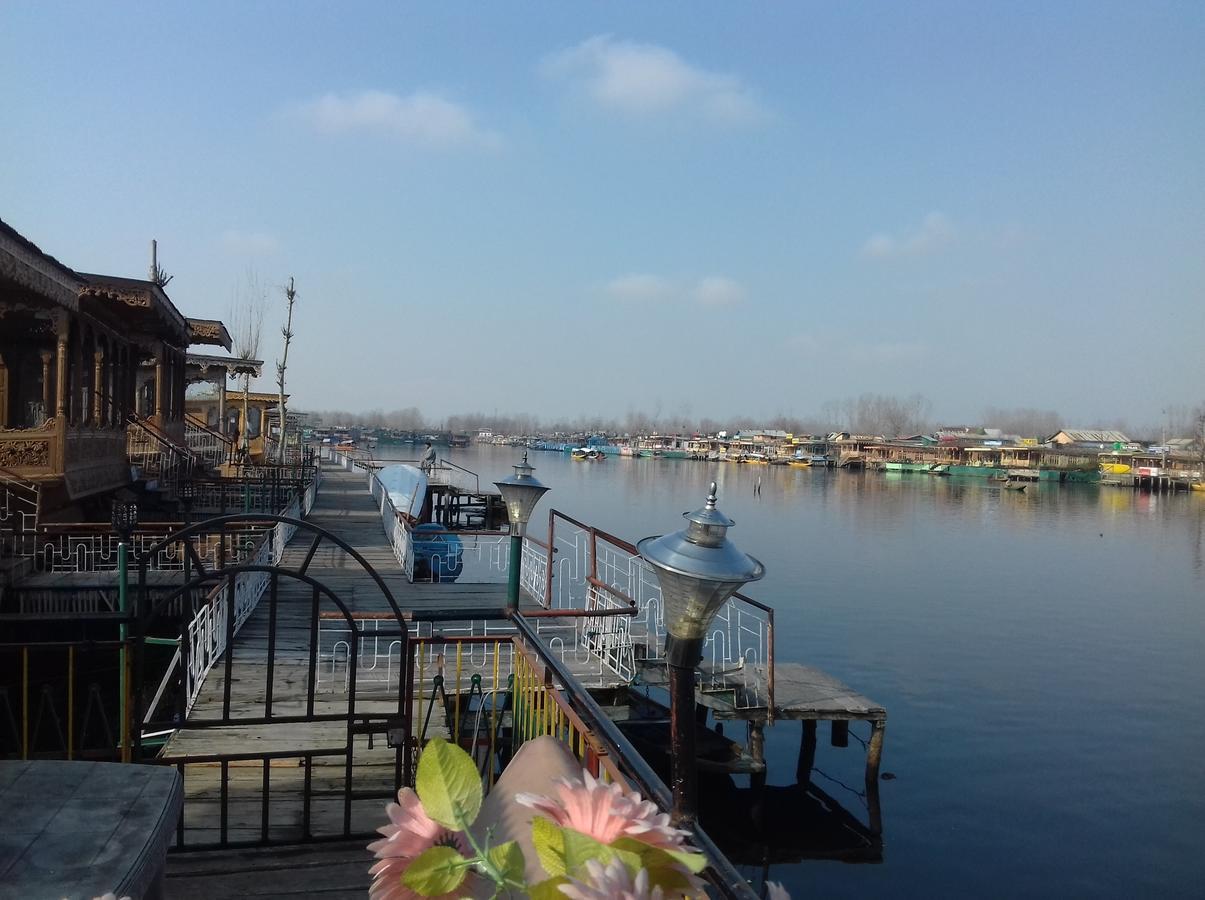 Lake Palace Group Of House Boats Srīnagar Екстериор снимка