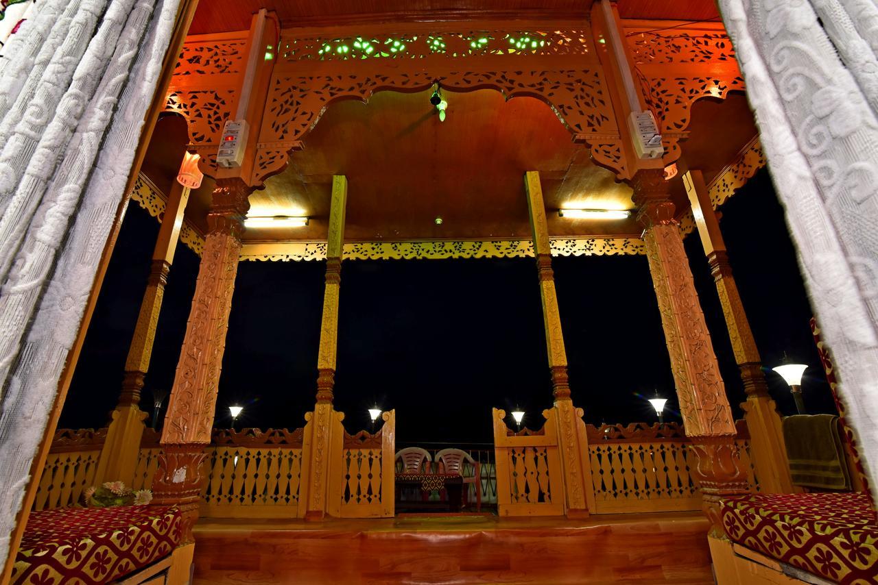 Lake Palace Group Of House Boats Srīnagar Екстериор снимка
