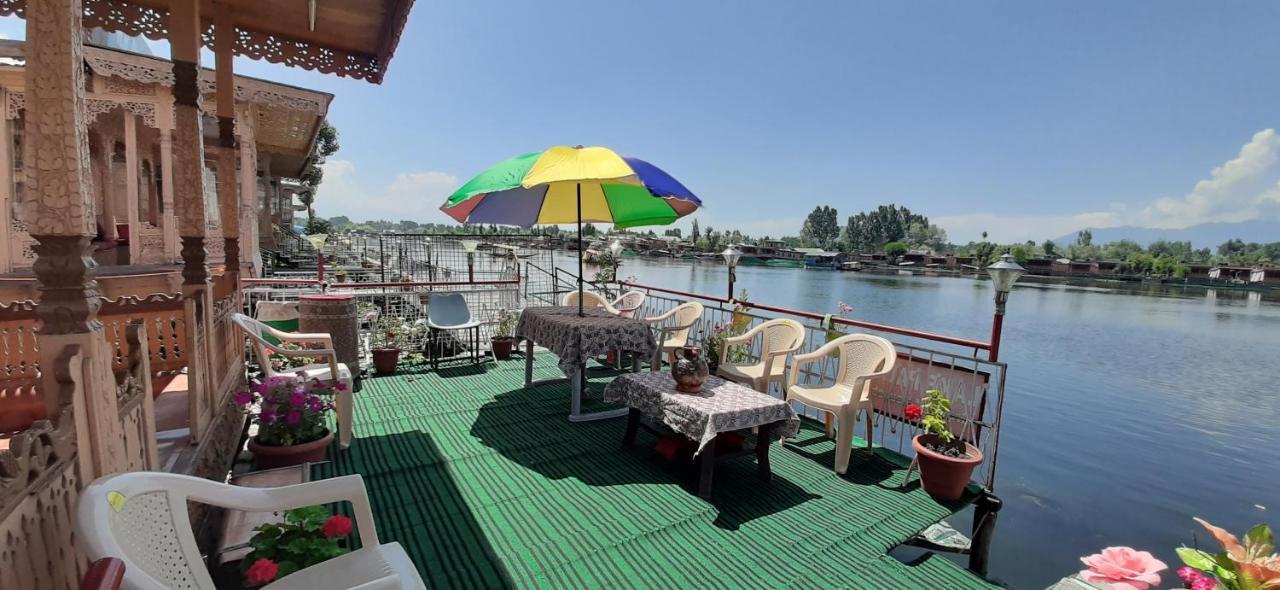 Lake Palace Group Of House Boats Srīnagar Екстериор снимка
